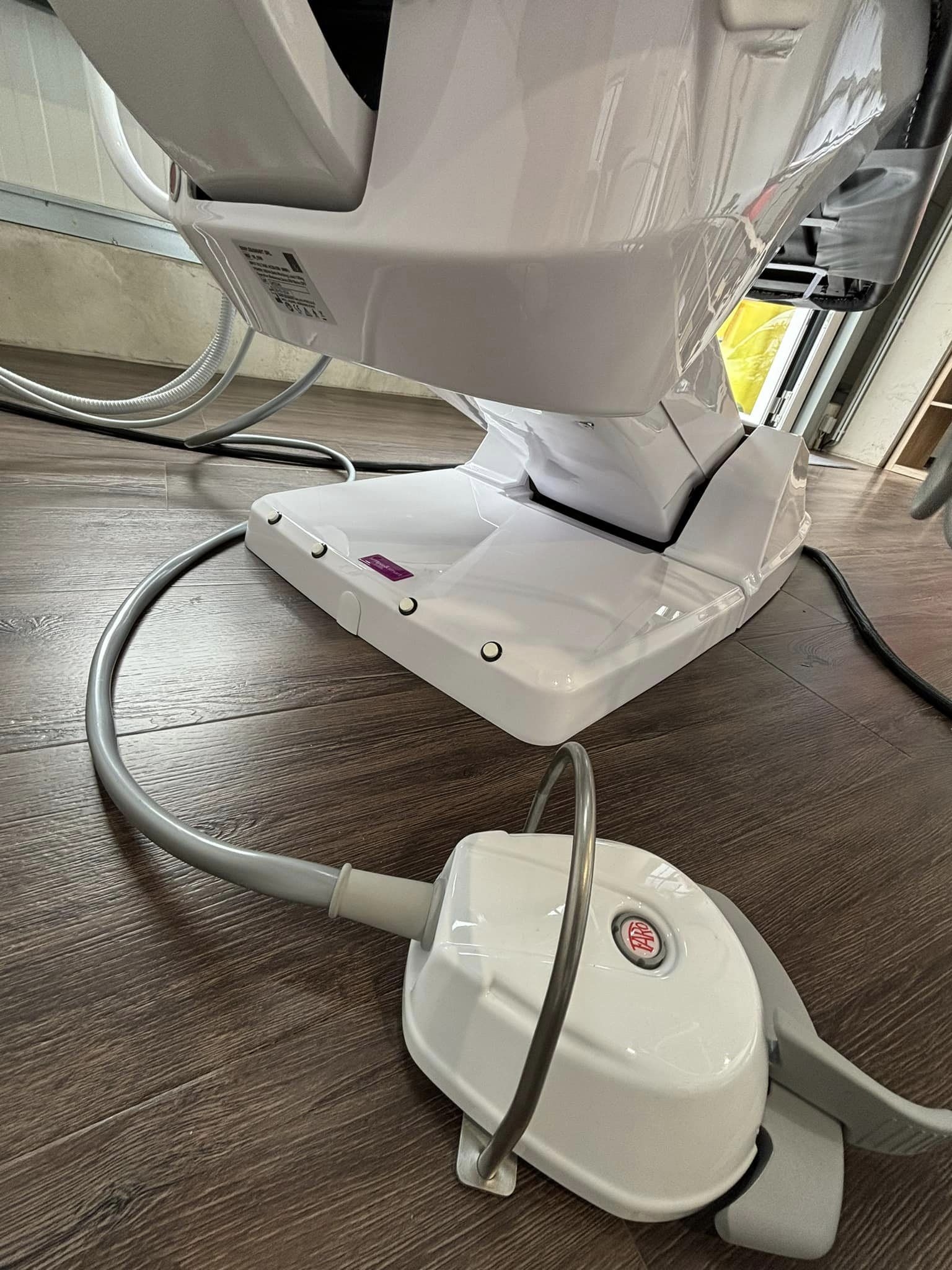 Pedal za upravljanje FARO z ročajem